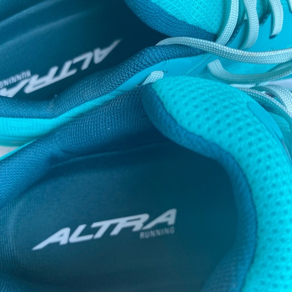 Altra running shoes - Picture 5 of 5